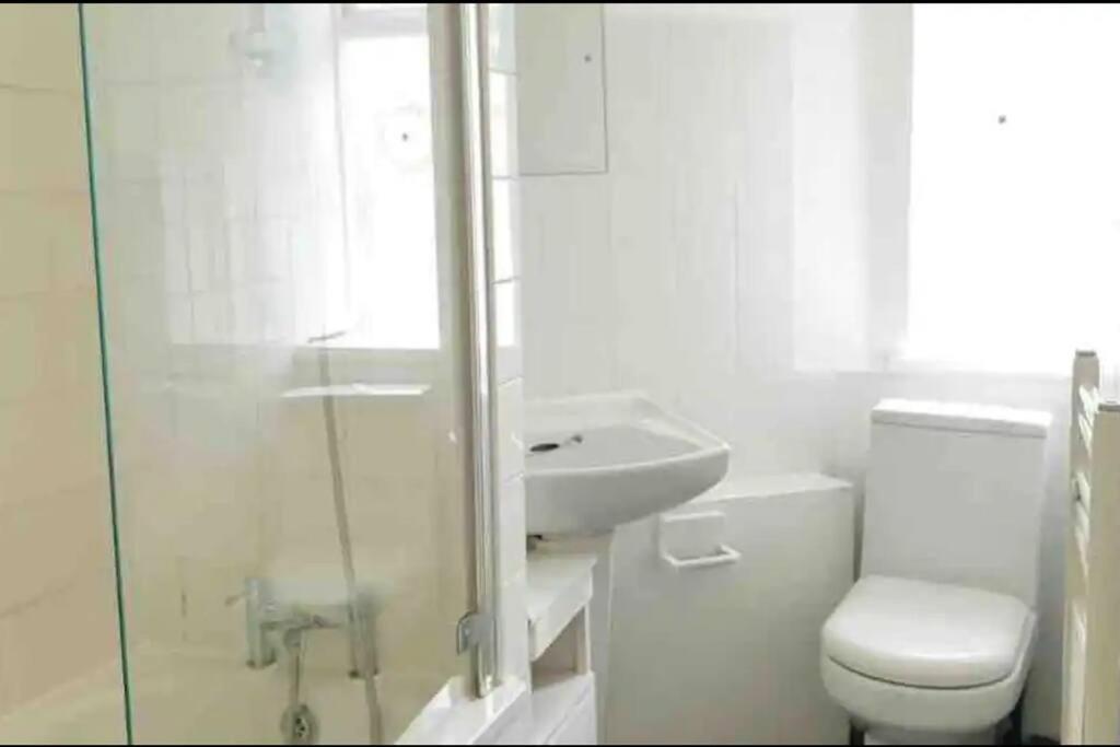 One Bedroom Close To Hyde Park #01 London Kültér fotó
